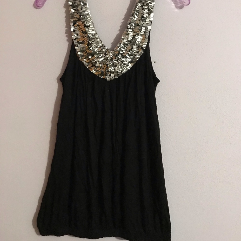 Tank with sequins on neckline. Size L - Picture 3 of 4